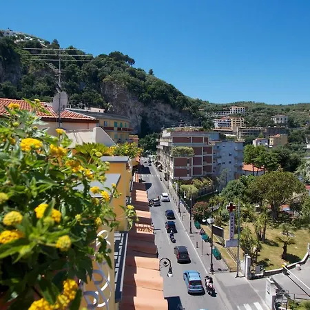 Sine Tempore * Sorrento